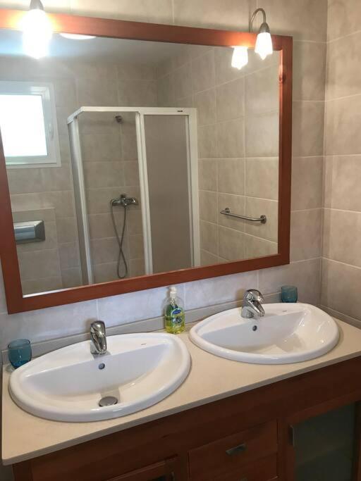 קוסטה קלמה Beach Front Apartment With Stunning Ocean Views! מראה חיצוני תמונה
